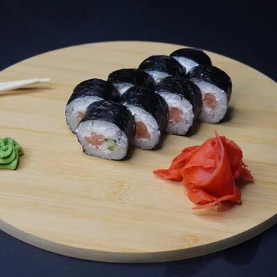 Ролл Каролина в Yo! Sushi по цене 670 ₽