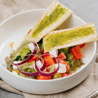 Салат греческий в Бобы