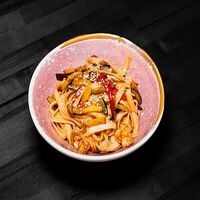 Вок с креветкой в Veranda Bar