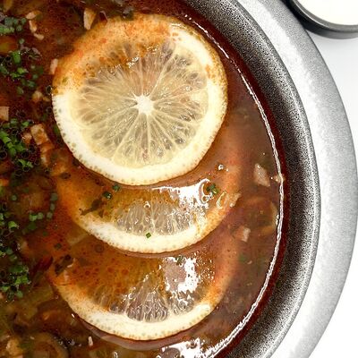 Солянка мясная сборная в Максима Пицца по цене 820 ₽