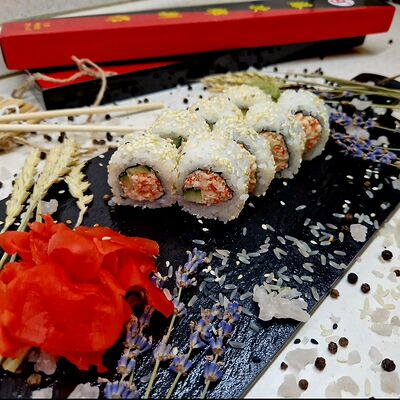 Калифорния в кунжутев Sushi 62 по цене 439 ₽