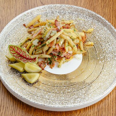 Картофель, жаренный с луком и грудинкой в Витебский трактир по цене 21 р.