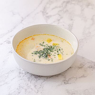 Сливочная уха с лососем в Stories по цене 590 ₽