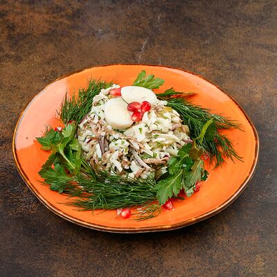 Салат Гнездо перепелки с говядиной в Кинза по цене 510 ₽