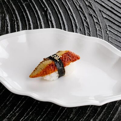 Суши с угрем в Ginza по цене 490 ₽