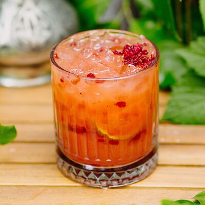 Коктейль Розовый барбарисв Кардамон по цене 360 ₽