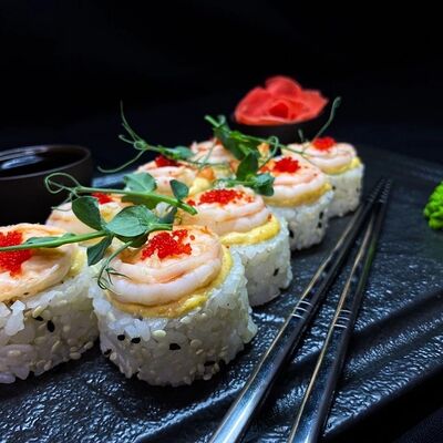 Ролл Ямми в Свои Суши по цене 580 ₽