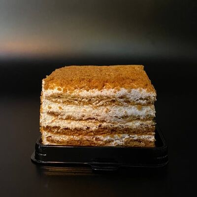 Медовик в Пиццерия Венеция по цене 280 ₽