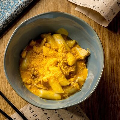 Токпокки с курицей и сырным соусом в ВАЗИЮ по цене 999 ₽