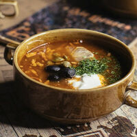 Солянка с телячьими почками в Ale house