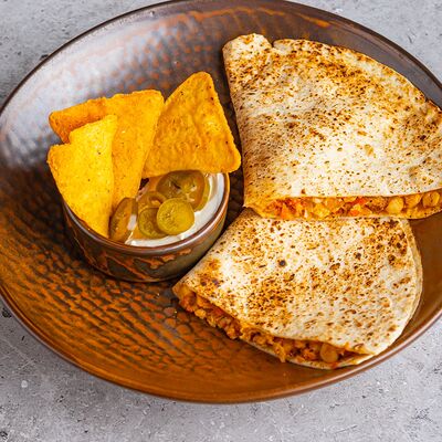 Кесадилья в Бар 108 по цене 810 ₽