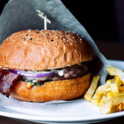 Бургер Беллуччи в Oscar Beef по цене 420 ₽