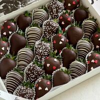 Клубника в шоколаде Темная ночьв SweetGift клубника в шоколаде