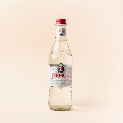 Вода негазированная в Mouflon по цене 500 ₽