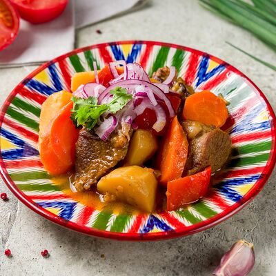 Жаркое с говядиной в Восточный уголок по цене 645 ₽