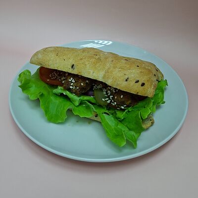 Чиабатта с индейкой в соусе терияки в Круассан Дорэ по цене 340 ₽