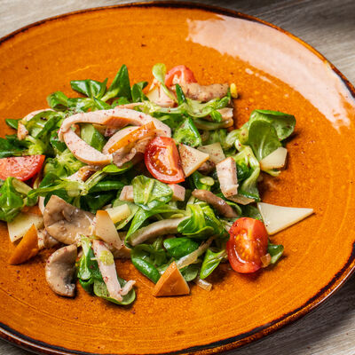 Салат Катмис в Грузинское кафе Ван Гоги по цене 380 ₽