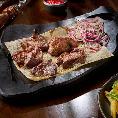 Шашлык из свиной шеи в Маради по цене 710 ₽