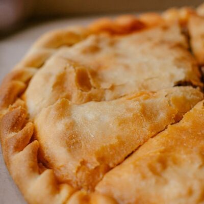 Пирог 4 сыра в Чемодан по цене 35 р.