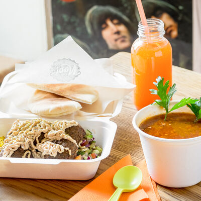 Обед с классическим фалафелем и кус-кусом в Noot по цене 469 ₽