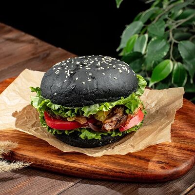 Бургер Брекфаст Green Блэк в Грин по цене 610 ₽