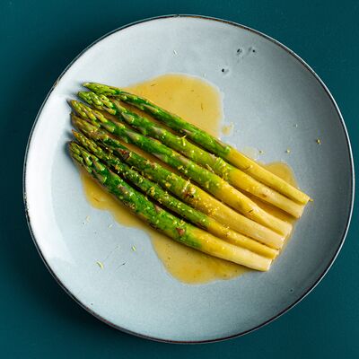 Спаржа на гриле (Grilled Asparagus) в Matteos по цене 590 ₽