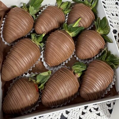 Набор Клубника в молочном шоколаде в Elinabuket по цене 1900 ₽