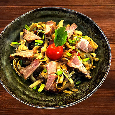 Wok Удон со свининойв WORLD MANGAL CLUB по цене 595 ₽