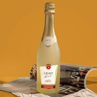 Безалкогольное шампанское, игристое вино белое полусладкое Light Live Sparkling White в Daily Wines