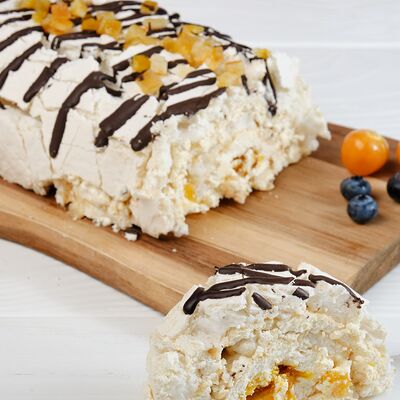 Рулет меренковый экзотикав Бахетле по цене 831 ₽