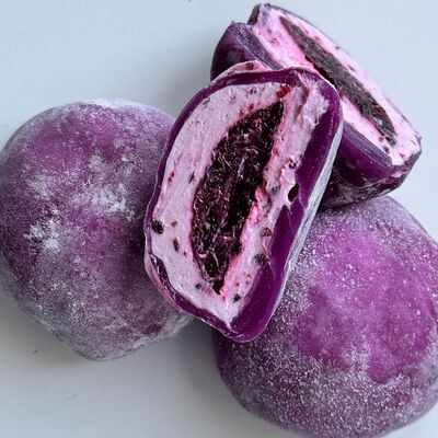 Моти Черная смородина в Chocolate по цене 279 ₽