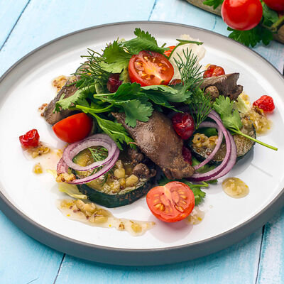 Теплый салат из печени цыпленка в Курагадиван по цене 235