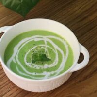 Суп из брокколи, мяты и базилика в Breakfast