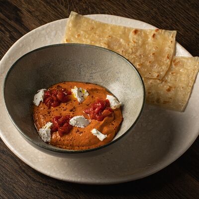 Мухаммара с фетой и печеными перцами в Blush по цене 650 ₽