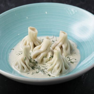 Мини хинкали в сливочном соусе в Лас Пальмас по цене 660 ₽