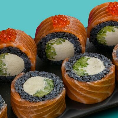 Филадельфия black в О! Суши по цене 1320 ₽