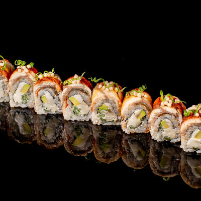 Ролл Драгон в Yo! curry & sushi по цене 960 ₽