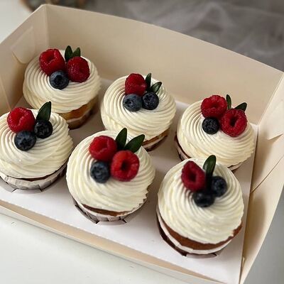 6 капкейков Ассорти в Sweet Caprice по цене 2249 ₽