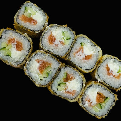 Теплый ролл Филадельфия в Kaikan по цене 540 ₽