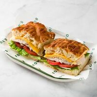 Фокачча с куриным филе и сыром в FOBS