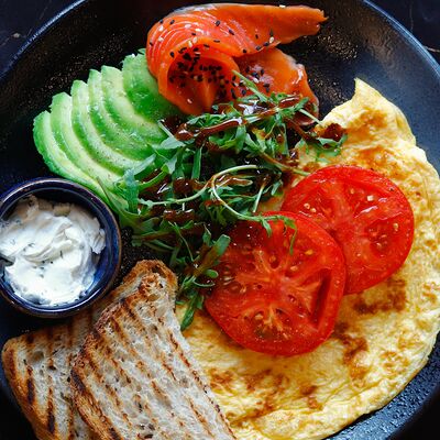 Большой норвежский завтракв Bun по цене 800 ₽