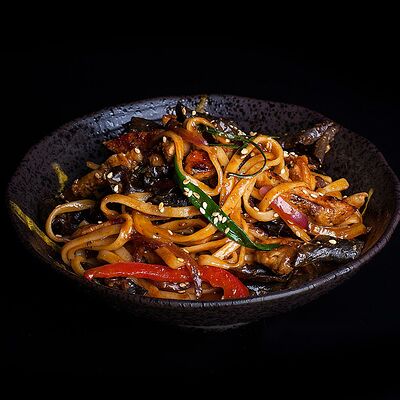 Лапша удон со свининой в Nishiki по цене 600 ₽