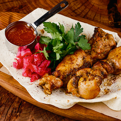 Шашлык из куриного бедра в Съели Сумели по цене 1030 ₽