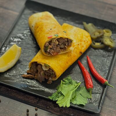 Турецкий тантуни говяжий в Deus Burgers по цене 400 ₽