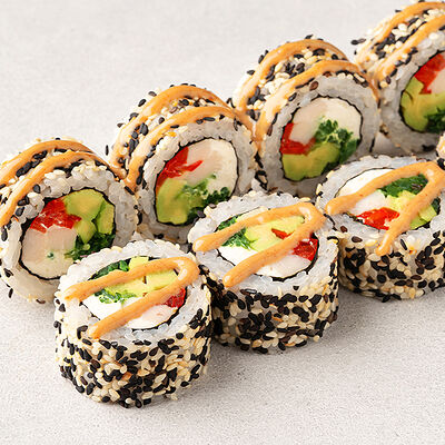 Ролл Цыпленок Чука с ореховым соусом в Сакура по цене 449 ₽