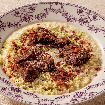 Пшенная каша со щёчками в Софи и Аннабель по цене 349 ₽