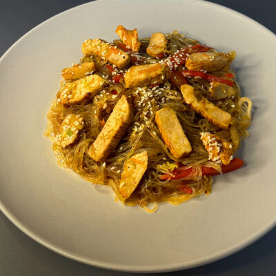 Фунчоза с курицей в Total Sushi по цене 540 ₽