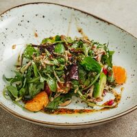 Салат из курицы с мандаринами в Megobari