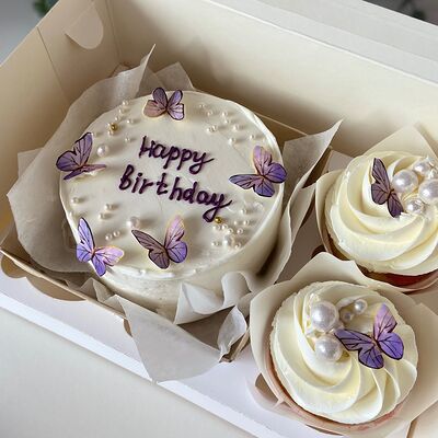 Бенто торт и 2 капкейка бабочки в Амрита по цене 2600 ₽