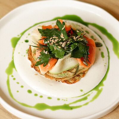 Кабачковые оладьи с лососемв Ptitim по цене 570 ₽